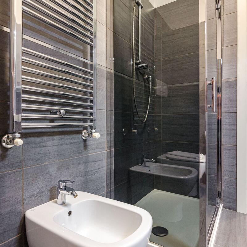 Auditorium Home: Bathroom
