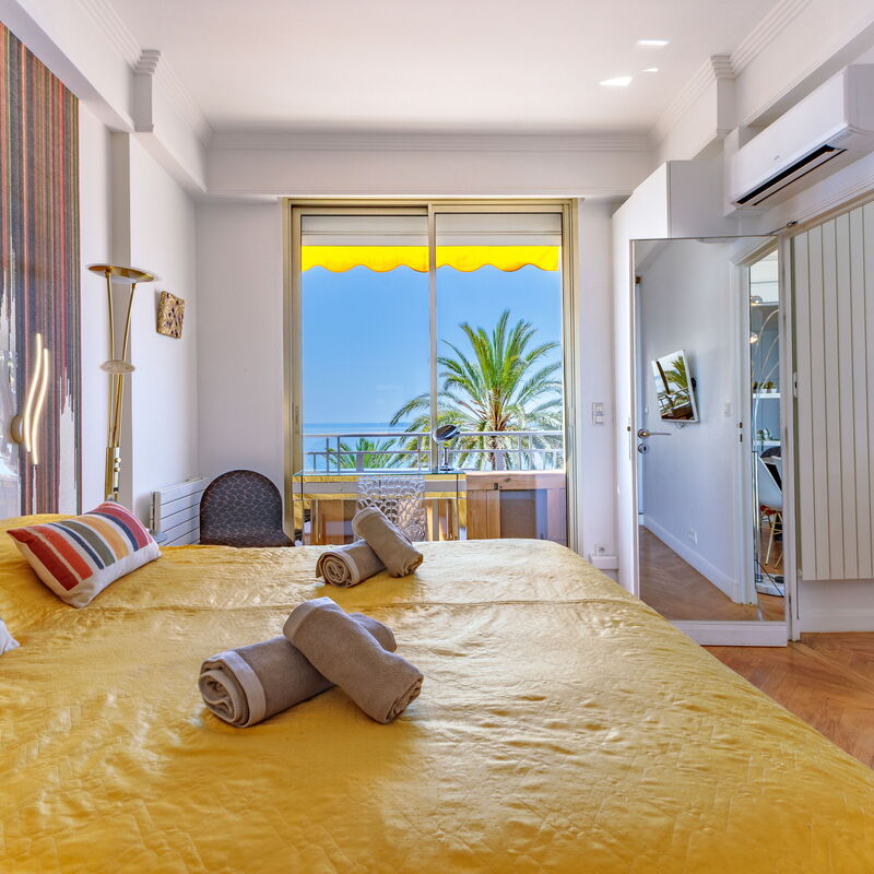 Cannes Beach: Bedroom