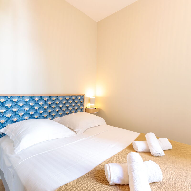 La Bléone: chambre à coucher