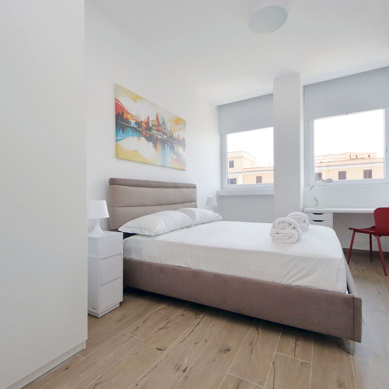 New Via Appia 1Bdr - Near Metro San Giovanni: chambre à coucher