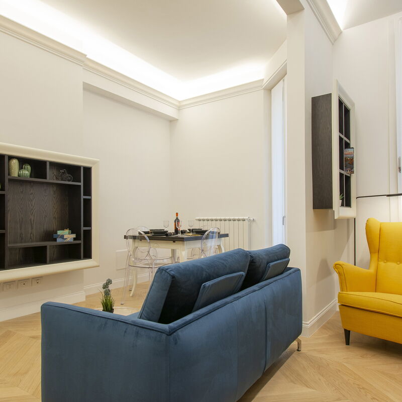 Cavour Stylish House: Living Room