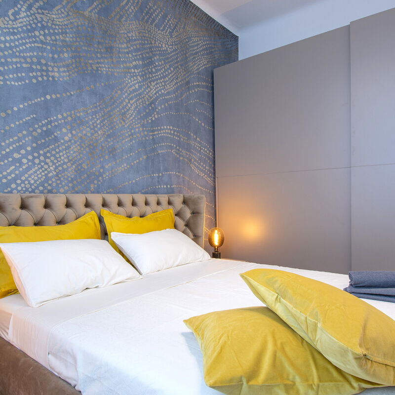 Cavour Stylish House: Bedroom