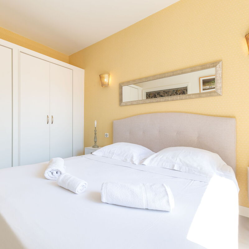 Cozy 2: Bedroom