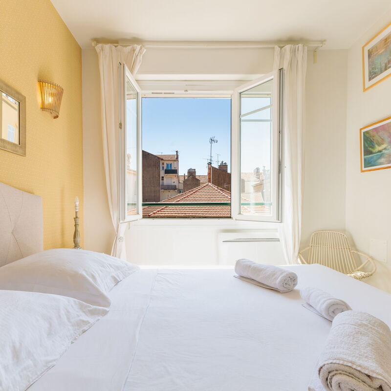 Cozy 2: Bedroom